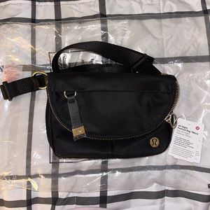 Lululemon all night festival bag *Micro